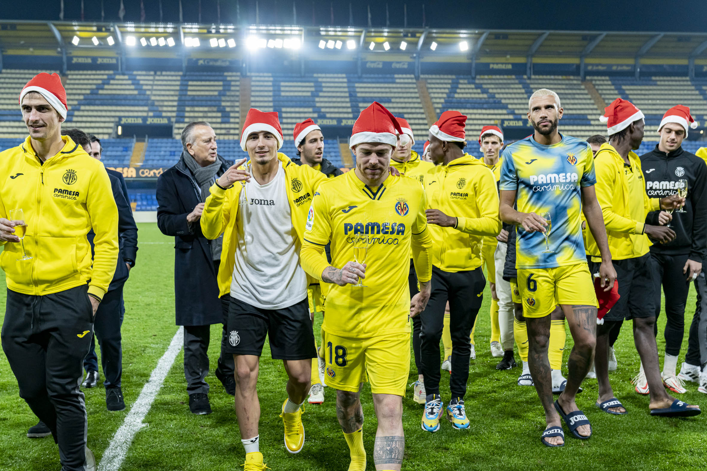 九游app下载-包含诺里奇主场取胜，重返降级区之外的词条