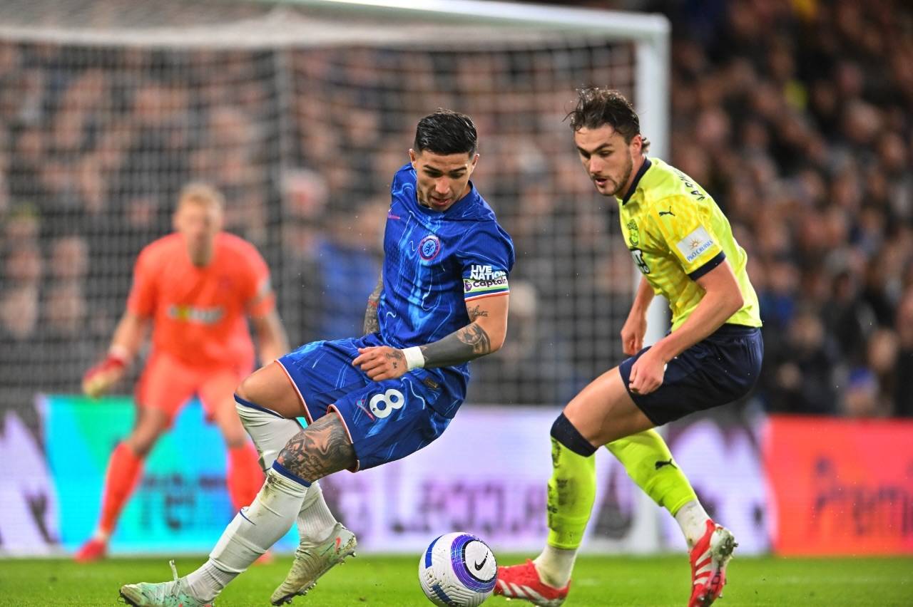 九游体育-切尔西后防漏洞暴露，球队遭遇连败