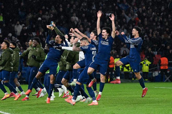 九游体育APP下载-包含曼城展现出众技术以全新方式战胜对手的词条