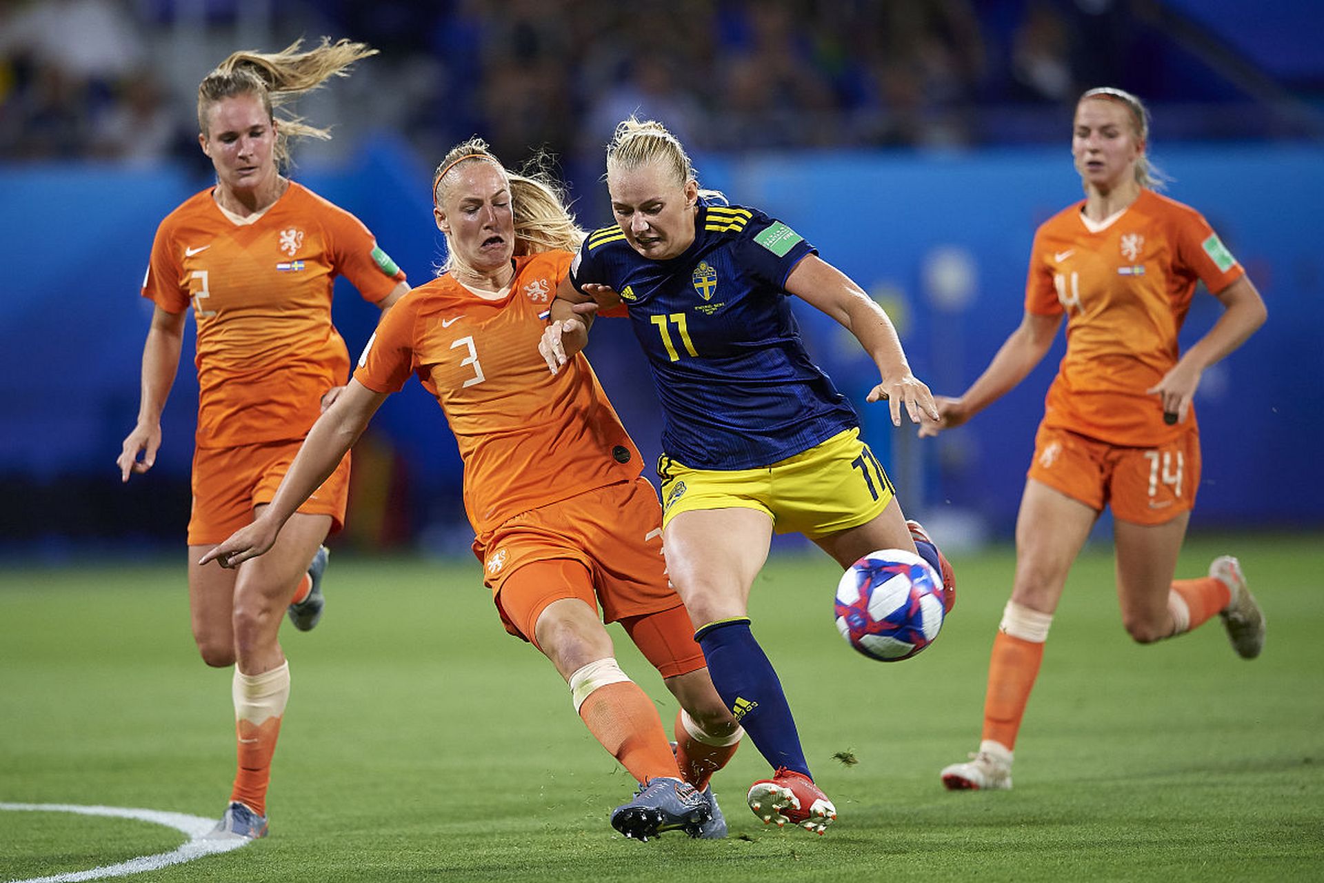 九游娱乐首页-乌克兰队击败英格兰，成功晋级欧足协决赛