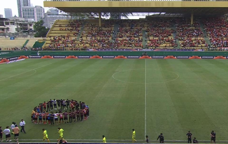 九游娱乐-广州恒大遭遇争议判罚,球迷呼吁公平裁判