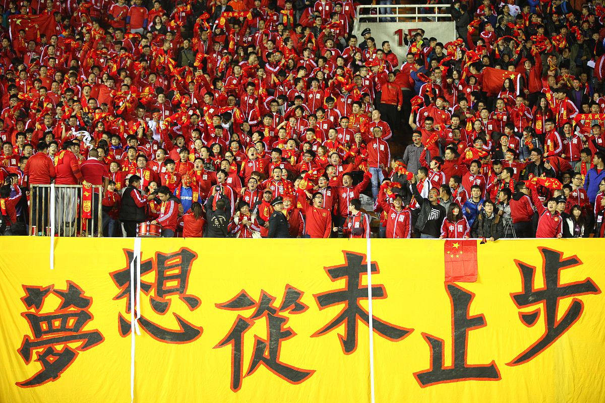 九游中国-球队在比赛中取得了重要的胜利，士气高涨