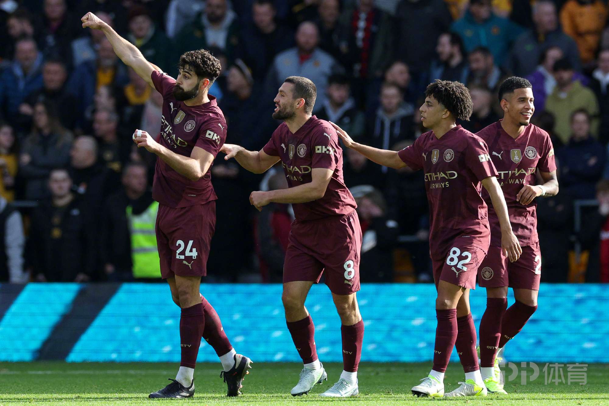 九游娱乐入口-曼城保持不败，英超联赛领先优势巩固