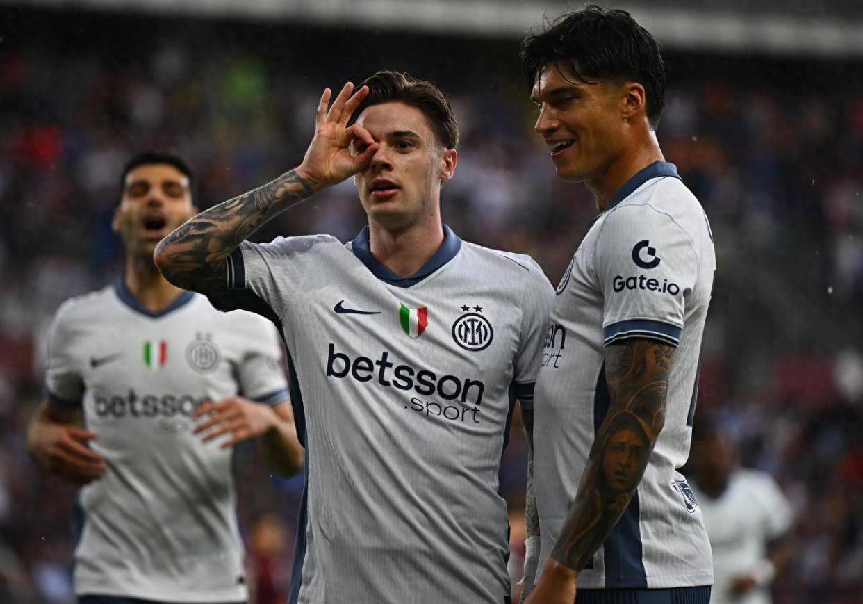 九游体育平台-国际米兰战胜热那亚，迎来一场胜利的复苏