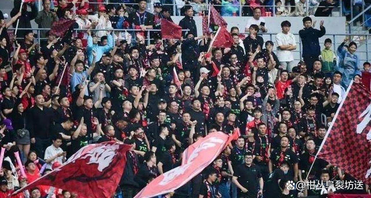 九游体育APP下载-亚洲区足球赛事中出现的新风貌引发球迷热议的简单介绍