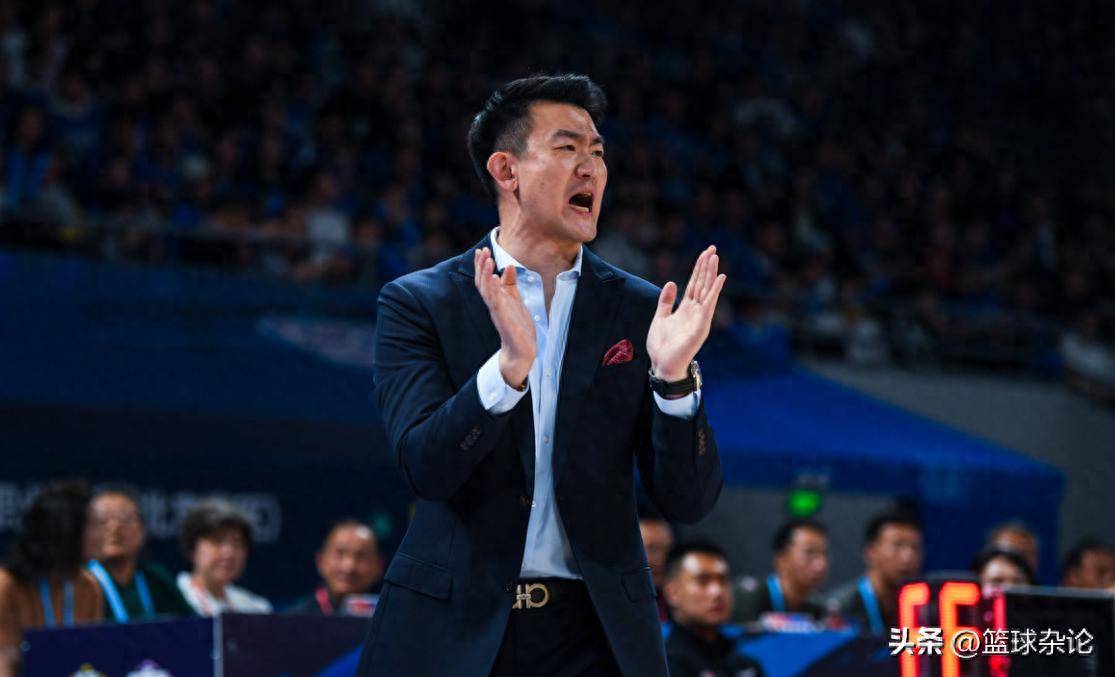 九游游戏-球队主教练的篮球战术备受赞誉