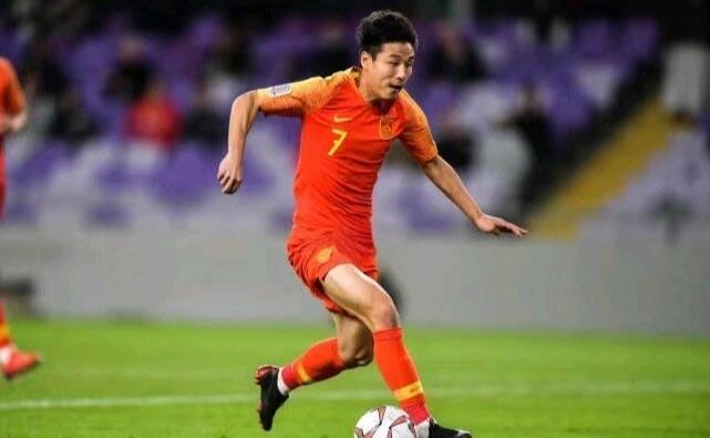 九游APP-包含阿联酋代表队备战关键战役，加强技战术训练的词条