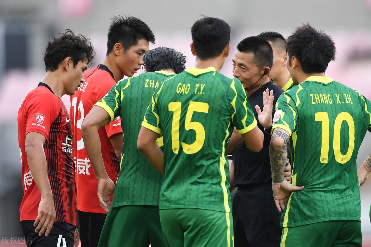 九游app下载-包含英超焦点战：皇马vs詹姆斯，击败引发争议判罚的词条