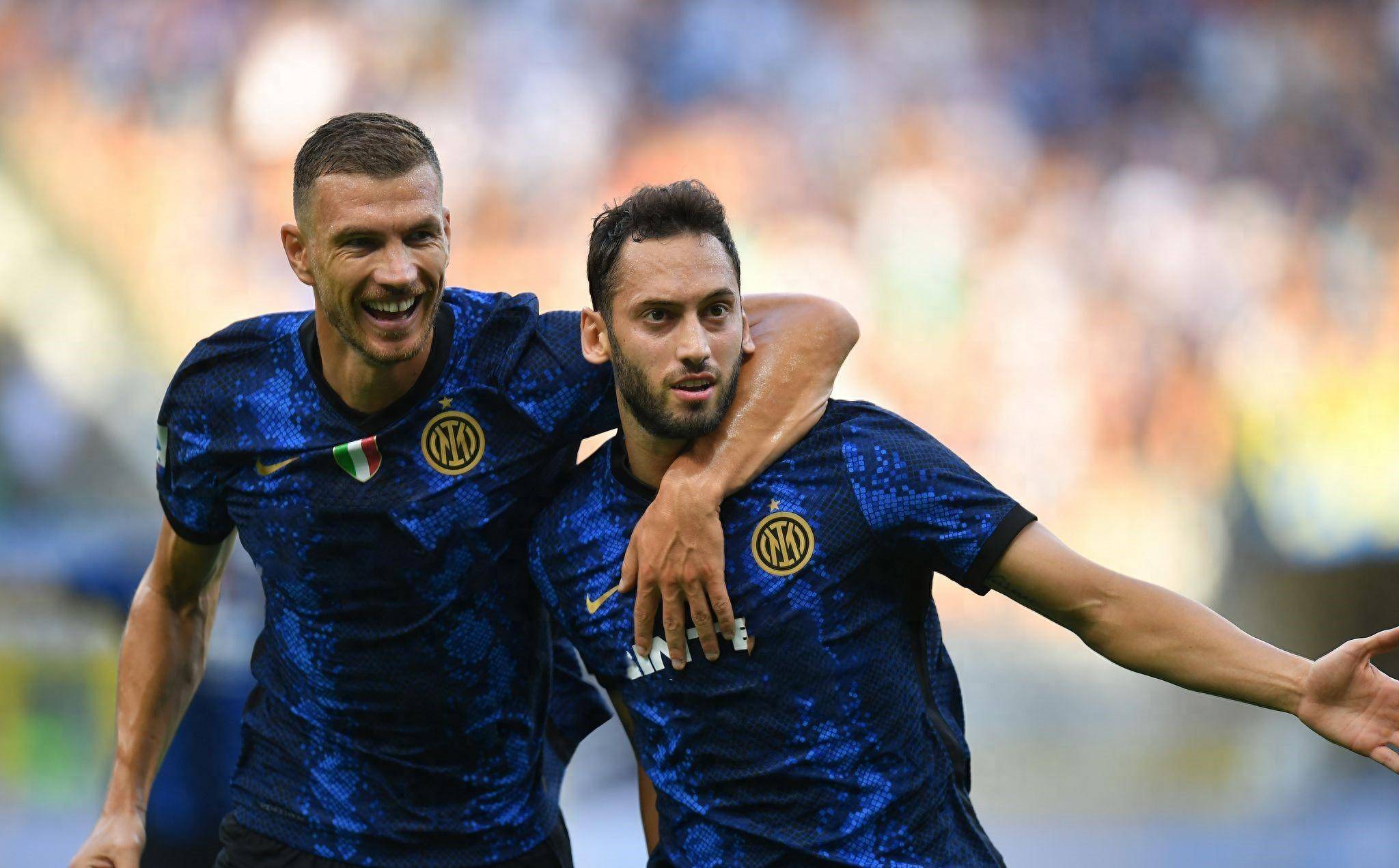 九游体育平台-乌迪内斯与克罗托内为了保级机会踢成: