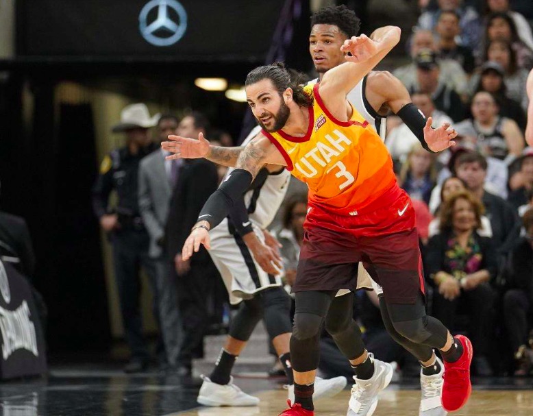 九游app下载-勒沃库森力克美国，布鲁诺·费尔南德斯关键制胜的简单介绍