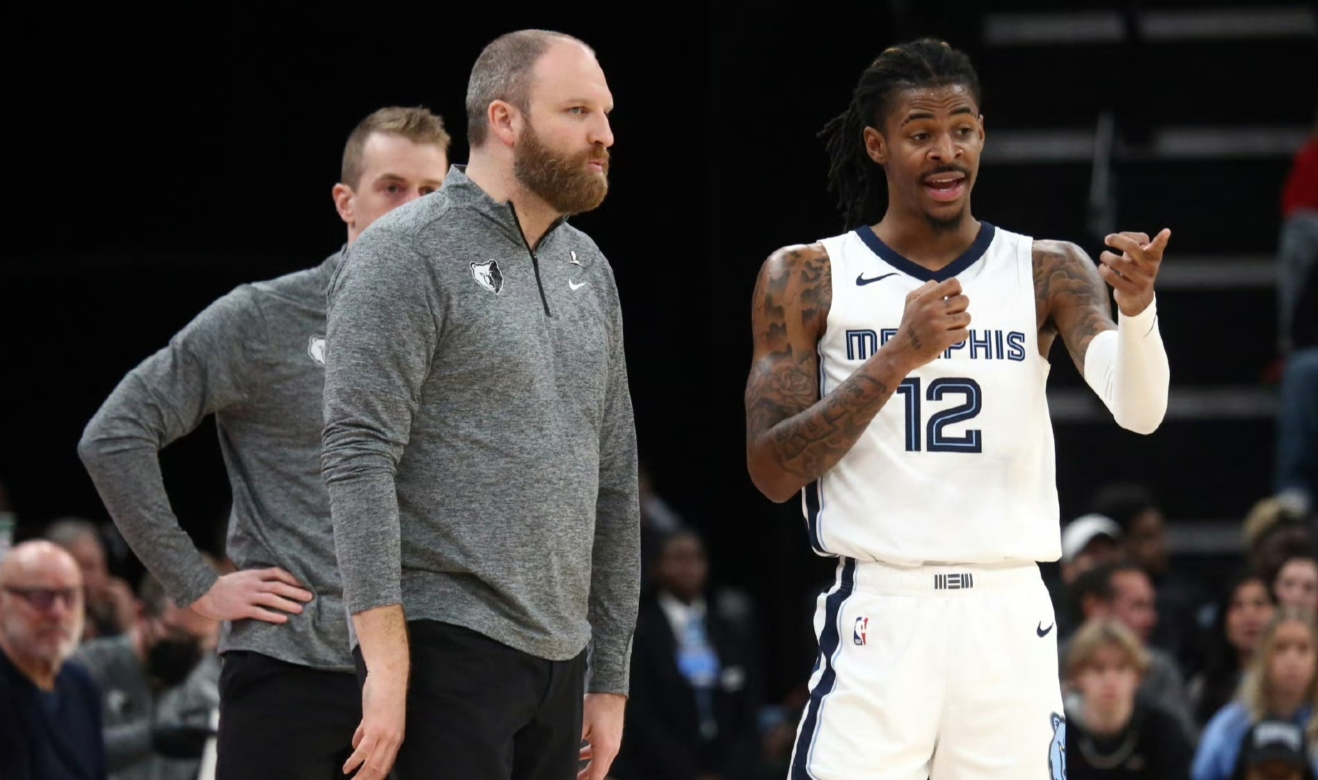 九游娱乐官方-湖人B队翻盘灰熊，麦科勒姆惊艳世界