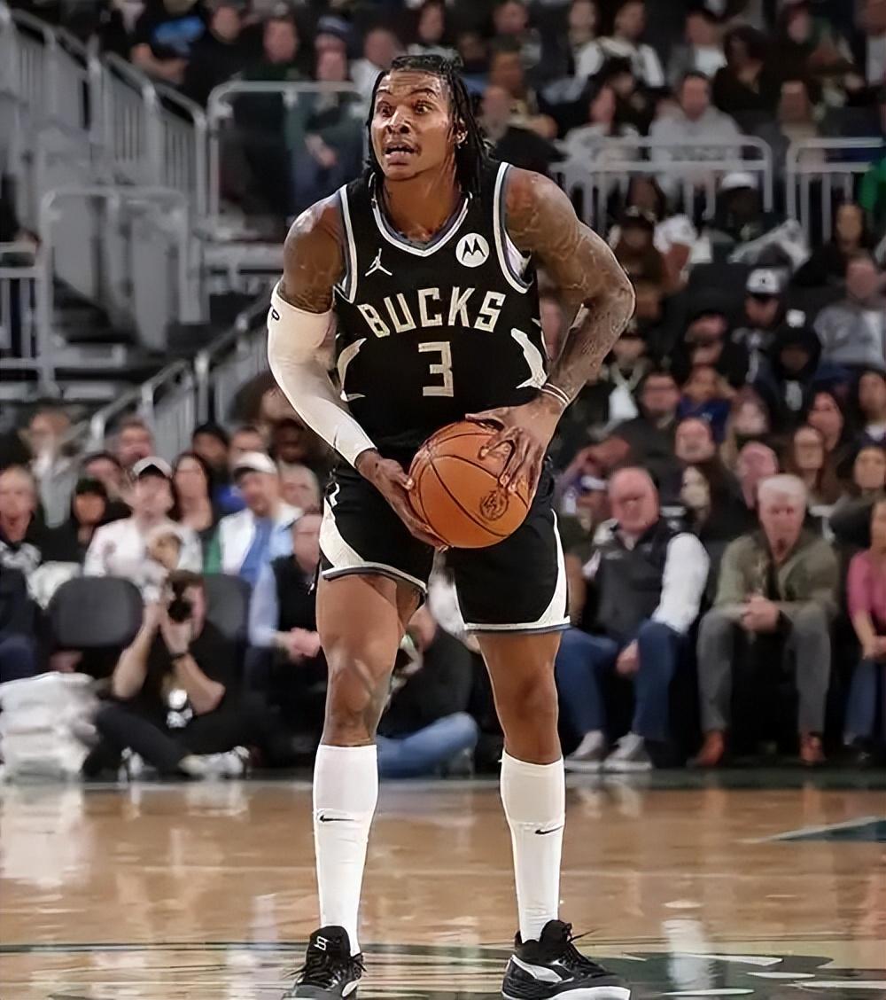 九游体育平台-雄鹿力克猛龙,升至东部第一