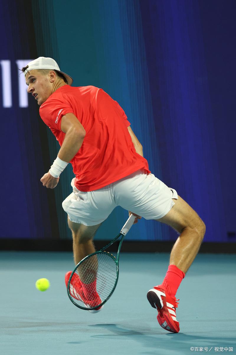 九游体育官方入口-一场经典之战!网球点燃球迷热情