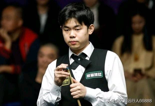 九游娱乐网页-英格兰羽毛球队鏖战法国羽毛球队，陶菲克绝境逆转